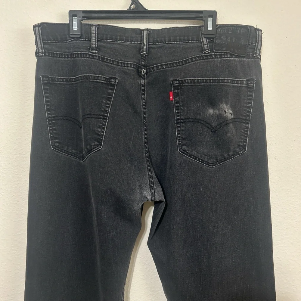 Distressed Levi’s 505 Regular Fit Straight Leg Black Denim Jeans W38 L32 - Picture 6 of 8